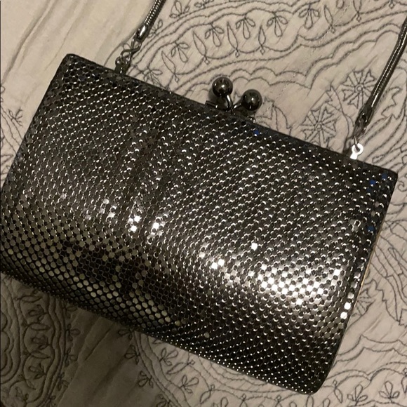 ⛓💎Vintage Whiting and Davis Clutch💎⛓ - Picture 2 of 7